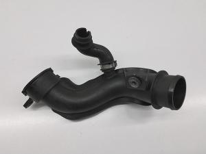 Ford Kuga (2012–2019) Intercooler hose DS739F805H - 2