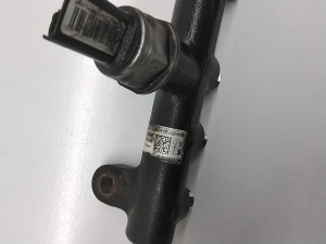 Ford Kuga (2012–2019) Augstspiediena degvielas maģistrāle un tās detaļas 94675G01 - 3