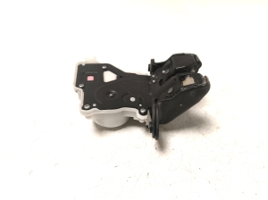 NISSAN Qashqai (2013–2021) Trunk lid lock 905024EA1B - 2