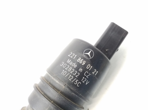 Mercedes Benz E-Class W207 (2009–2017) Front windshield washer pump A2218690121 - 3