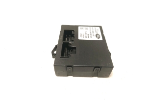 Land Rover Discovery Sport (2014–2026) Trunk lid control module FK7214B673AD - 3