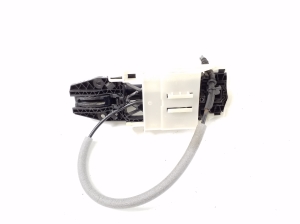 Porsche Cayenne (2010–2017) Rear side door exterior handle and its parts 95853120600 - 4