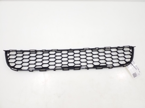 TOYOTA Corola Verso R1 (2004–2009) Front bumper lower grille 531120F0120 - 2