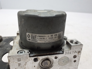 RENAULT Trafic lV (2022–2026) ABS plokk 476609561R - 2