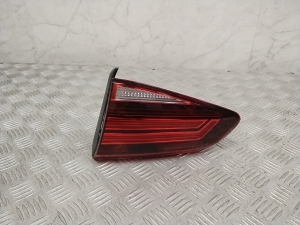 Tail light on trunk lid - 5G0945094AG