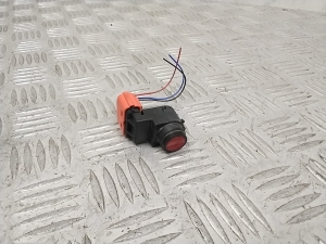 products.products.Front parking sensor - 99310CV600CR5