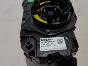 VOLVO C 40 I (2022–2026) Slēdzis un tā detaļas - 4
