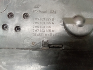 Seat Alhambra (1996–2010) Engine cover 7M3103925 - 3