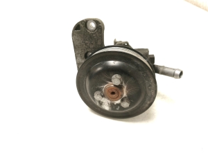 BMW 3 SERIES E92 (2006–2010) Servopumpe 6867534 - 4