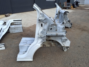   Front outrigger  - 751009421R 