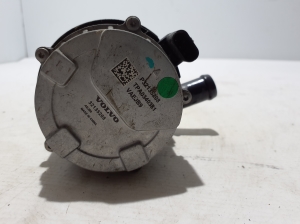 VOLVO C 40 I (2022–2026) Auxiliary water pump 32135208 - 2