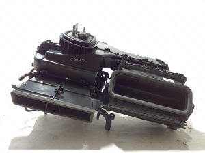VOLVO C 40 I (2022–2026) Heizung und ihre Teile 32329500 - 2