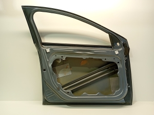 VOLVO V40 (2012–2019) Front door and its parts - 3