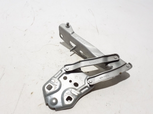 VOLVO C 40 I (2022–2026) Hood hinge 32297490 - 2