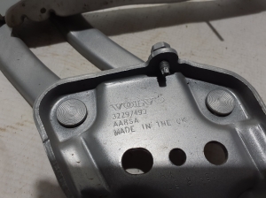 VOLVO C 40 I (2022–2026) Hood hinge 32297490 - 3