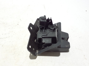 VOLVO C 40 I (2022–2026) Trunk lid lock 31484235 - 2