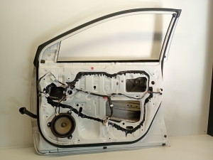 TOYOTA Auris E18 (2012–2018) Front door and its parts - 6