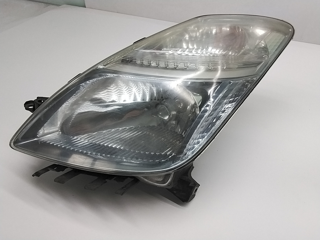 TOYOTA Prius W20 (2003–2011) Headlight 8117047090 TOYOTA Prius W20 (2003–2011) Headlight 8117047090