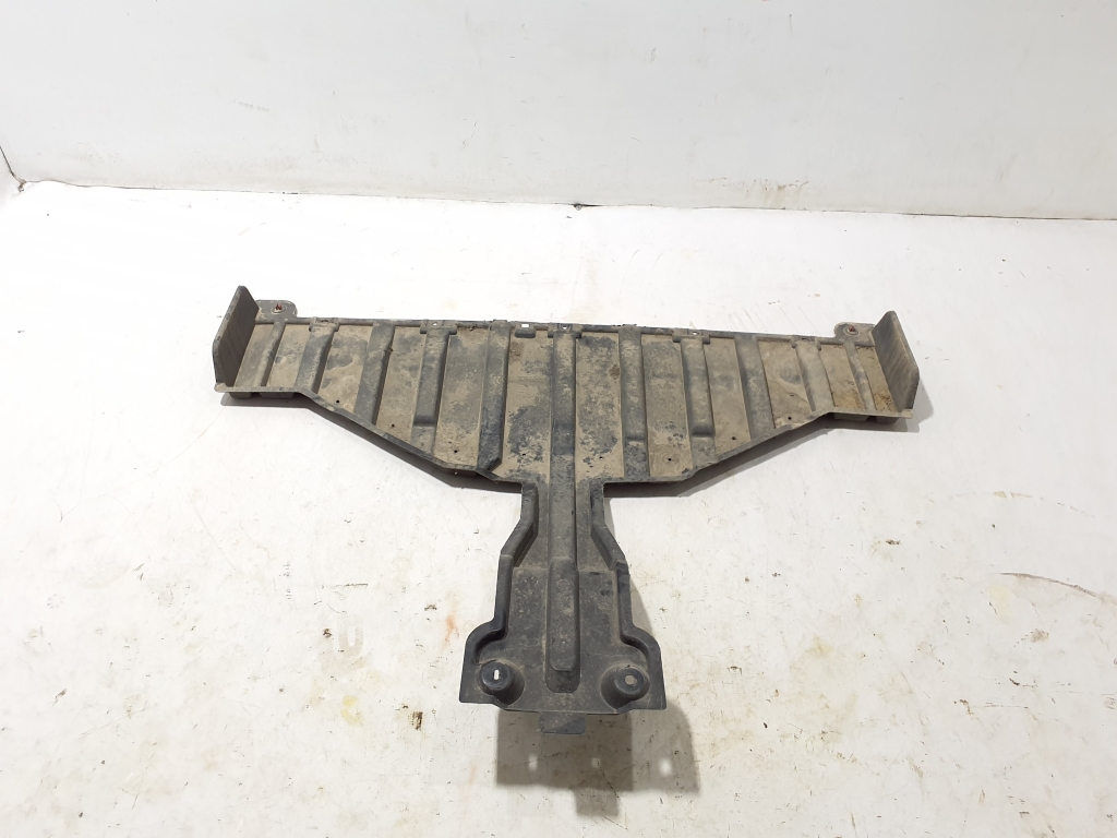 VOLVO C 40 I (2022–2026) Rear underbody shield 32262070 VOLVO C 40 I (2022–2026) Rear underbody shield 32262070