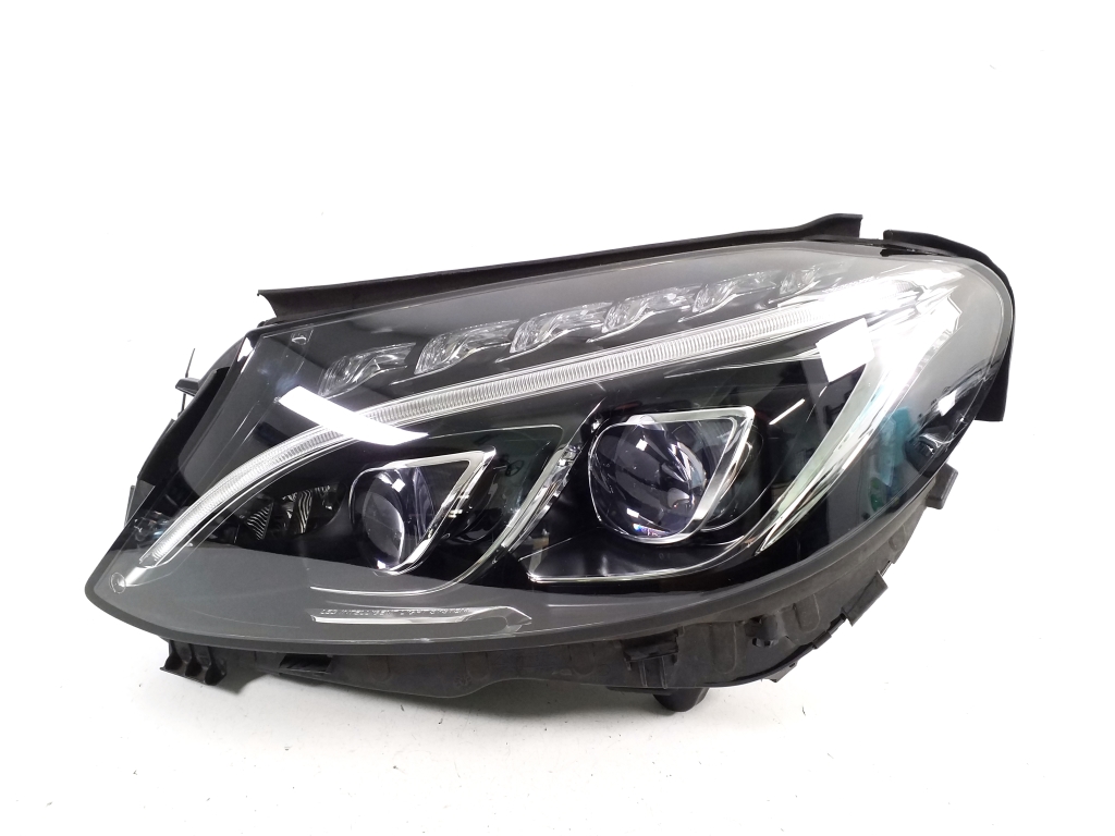 Mercedes Benz C-Class 205 (2014–2021) Esituli A2059068701 Mercedes Benz C-Class 205 (2014–2021) Esituli A2059068701