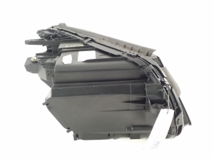 Mercedes Benz C-Class 205 (2014–2021) Esituli A2059068701 - 8
