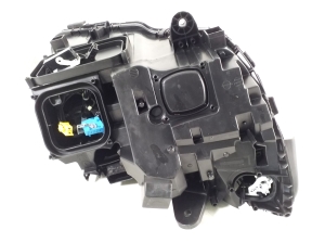 Mercedes Benz C-Class 205 (2014–2021) Esituli A2059068701 - 2