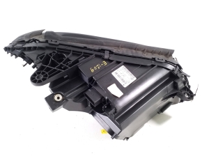Mercedes Benz C-Class 205 (2014–2021) Esituli A2059068701 - 3