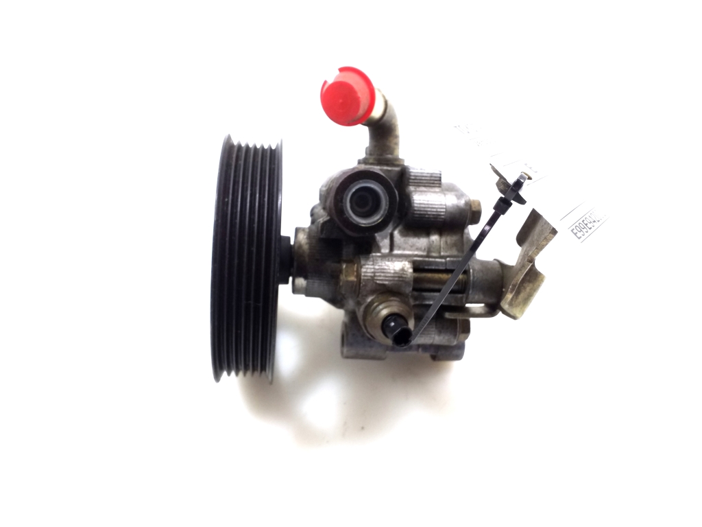 Used TOYOTA Matrix Power steering pump
