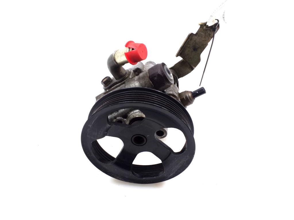 Used TOYOTA Matrix Power steering pump