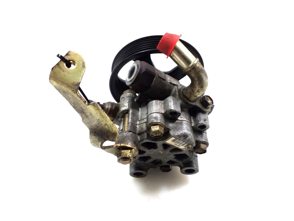 Used TOYOTA Matrix Power steering pump