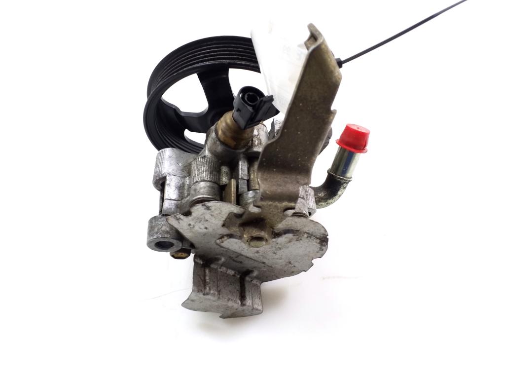 Used TOYOTA Matrix Power steering pump