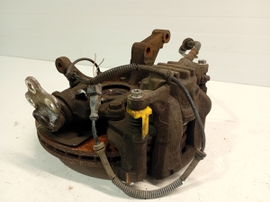 Front wheel hub and its parts