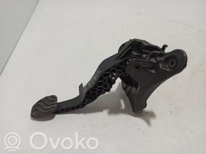 RENAULT Captur (2019–2026) Kupplungspedal 465402561R - 3