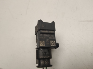 Mercedes Benz E-Class W213 (2017–2026) Airbag sensor A2139051300 - 4