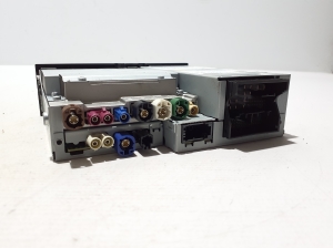 Radio (head unit) - 9Y0035064T