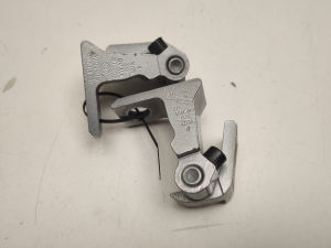 Porsche Macan (2014–2026) Front door top hinge 4G0831402D - 4