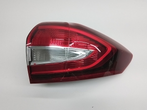 Ford C-MAX (2010–2026) Eckleuchte hinten F1CB13404BC - 3