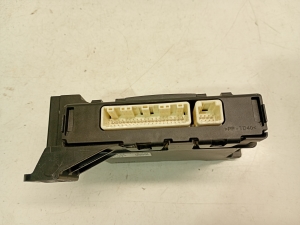 TOYOTA Avensis T27 (2008–2019) Control unit 8865005310 - 4