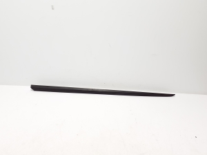 Porsche Cayenne (92A) (2017–2026) Windshield pillar outer molding 9Y3854327 - 3