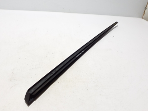 Windshield pillar outer molding - 9Y3854327