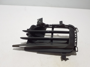 Front bumper lower grille - 9Y0807686