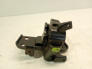 TOYOTA Avensis T27 (2008–2019) Engine mount 123720X010 - 2
