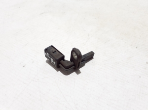 Porsche Cayenne (92A) (2017–2026) Front ABS sensor 9Y0927807 - 3