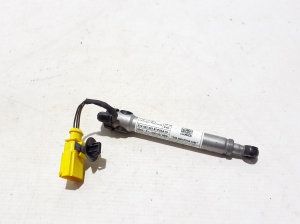 Porsche Cayenne (92A) (2017–2026) Hood impact sensor 9Y0823823B - 2