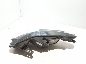 RENAULT Zoe (2012–2026) Headlight 260102384R - 6