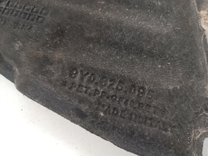 Porsche Cayenne (92A) (2017–2026) Rear underbody shield 9Y0825095 - 3