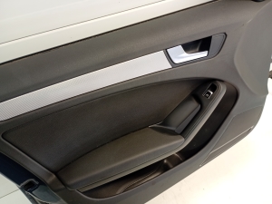 AUDI A4 B8 (2007–2016) Esiuksed ja nende osad - 2