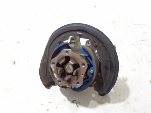 Rear wheel hub - 9Y0505432D