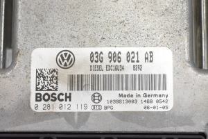 Volkswagen Passat B6 (2005–2010) Engine control unit 03G906021AB - 2