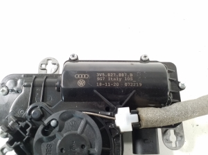 AUDI e-tron SUV (2018–2026) Trunk lid lock 4M0827506D - 3